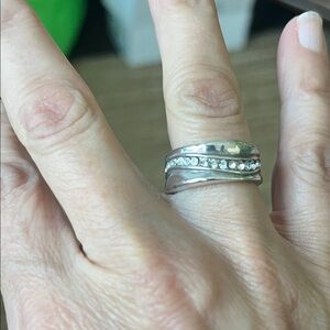 Elegant Silver Ring with Crystal Accents